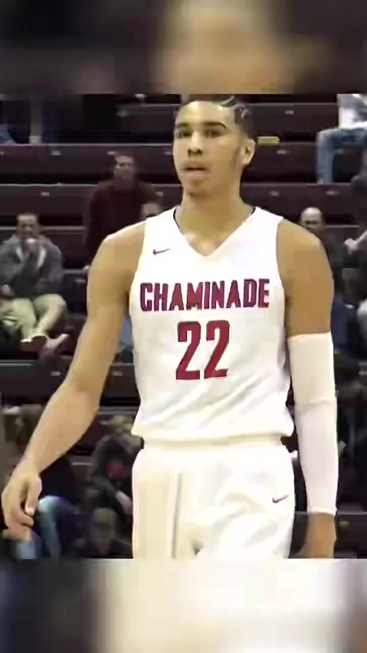 九游-塔图姆在勇士比赛中刷新纪录，领先优势明显引发热议！观众掌声雷动的简单介绍-九游