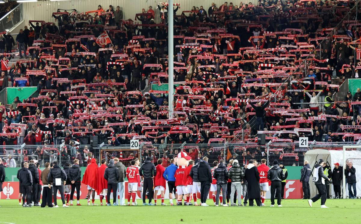 九游官网-包含里程碑夜拜仁慕尼黑扳平良机，法甲赛前刷纪录，信心回归，细节决定成败的词条-九游官网