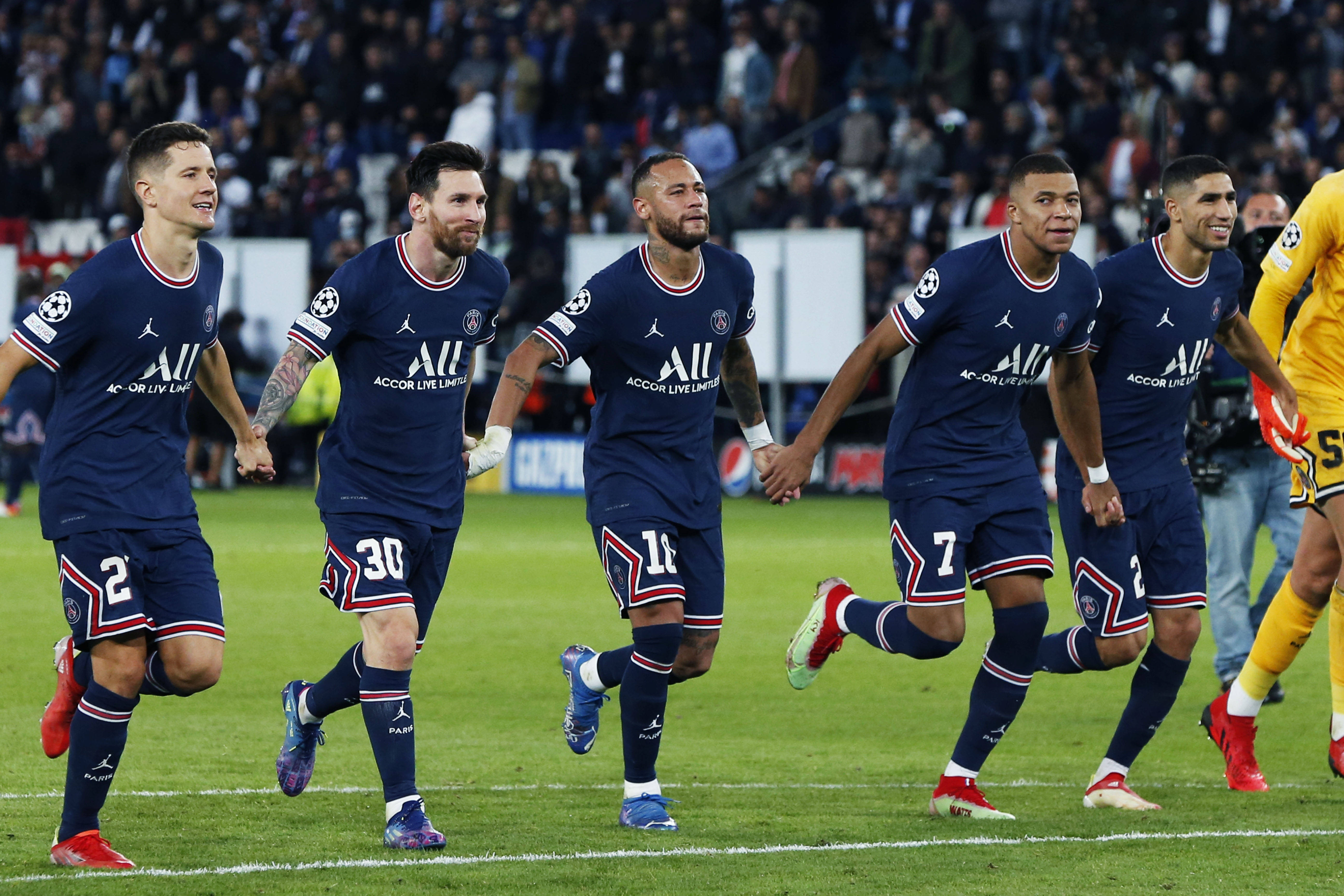 九游官网-从今晚巴黎圣日耳曼备战足总杯到今夜曼联遗憾出局——全明星赛节点到来，巴黎圣日耳曼今晨外线爆发的简单介绍-九游官网